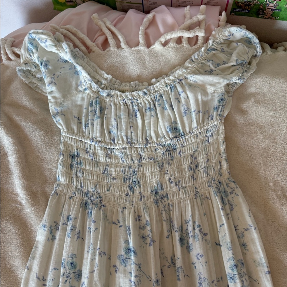 Urban Outfitters Kimchi Blue Suki Floral Smocked Midi Dress - Picture 11 of 12